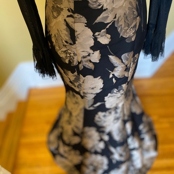 Formal skirt size 2 - Picture 7 of 9